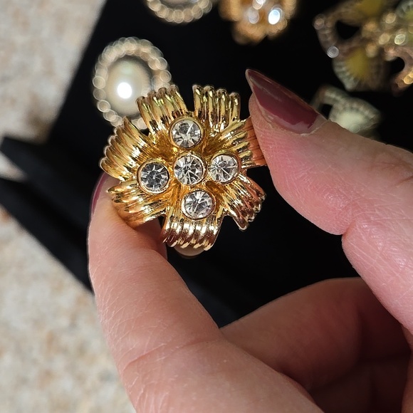 Elegant Gold and Black Clip On Women's Earrings Set Of 8 - Picture 15 of 17